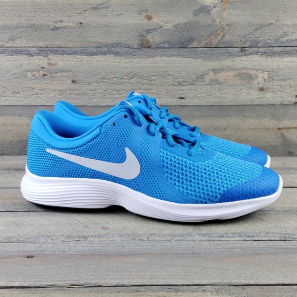 nike revolution 4 youth